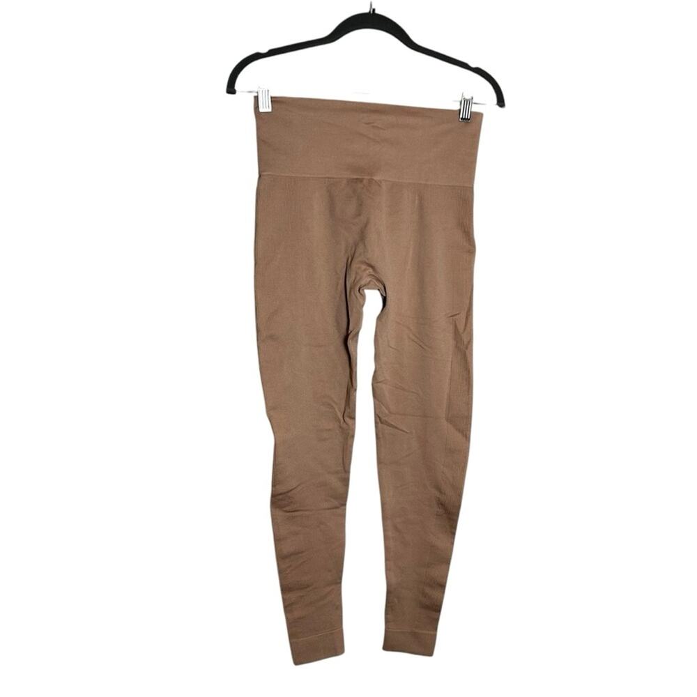 Set‎ Active Cropped Athletic Pull On Elastic Waist Workout Leggings Size Medium